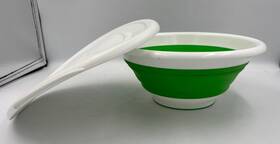 Pampered Chef 2794 Collapsible 2 Quart Serving Bowl #2794 With Lid