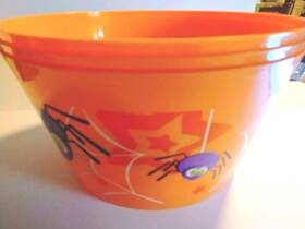 Party Peacock 076026245770 Set Of 3 11 Inch Halloween Trick Or Treat Orange With Spiders Serving Bowls