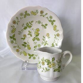 Petite Flora Ironstone 4009 Creamer And Bowl Set Vintage Floral Japan
