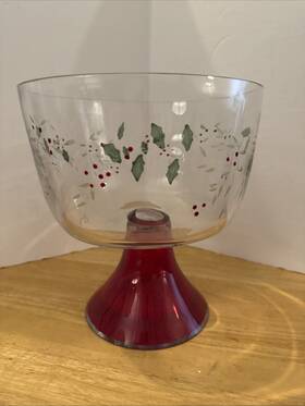 247-813-00 Pfaltzgraff Vtg Winterberry Glass Berry Motif Dessert Serving Trifle Bowl