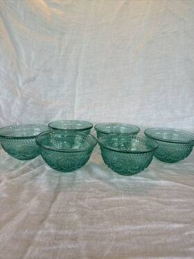 82541.01 Pioneer 6 Woman Teal Green Glass Clear Berry Bowl 13 Oz Adeline Design 5 Inch