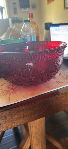 Pioneer Woman 085081358905 Adeline Ruby Red Glass Large Serving Bowl 9 Inch