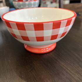 112702.01 Pioneer Woman Footed Cereal Soup Bowl 1pc Charming Check Red Gingham