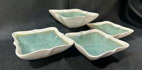 Roscher Z1249 Set Of 4hobnail Bead Distressed Green Cream Scalloped Square Soup Cereal