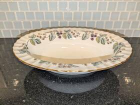 Royal Worcester Z2821 1 Fine Bone China Lavina 10 Inch L Oval Serving Bowl