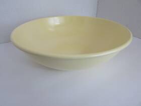 3854 Rubbermaid Melamine Light Yellow Large 12 Inch Serving Bowl
