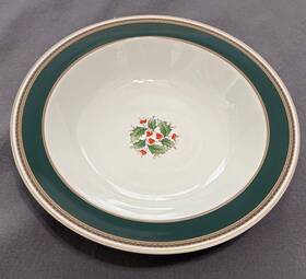 Sei11 Seizan Fine China Soup Bowl Green Band Holly Center