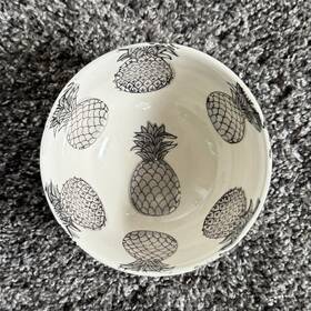 Signature 020211044020 Brand Pineapple Black And White 5 Inch Condiment Bowl