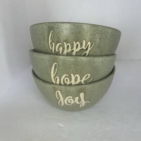 324030568 Signature New Houseware Set Of 3 Ceramic Bowls Oregano Green Happy Joy Hope