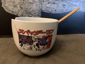 817961 Silver Buffalo Marvel Comics Spider-man Manga Panels Ramen Bowl With Chopsticks