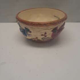 H3-yon Sonoma Knollwood Woodland Birds Bowl Tree Wood Pine Berries Autumn Winter