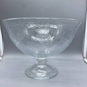 40590 Southern Living At Home Victoria Pressed Glass Footed Serving Bowl 10 Inch #40590