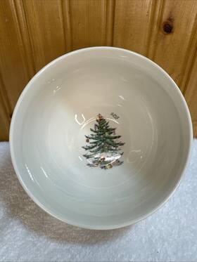 1761230 Spode Christmas Tree Collection Rice Bowl - 6 Inches. Excellent Condition