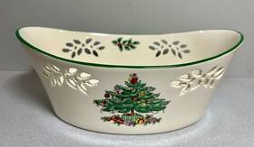 Spode 749151497740 Christmas Tree Pierced Oval 9 Inch Bowl Excellent Condition Original Box