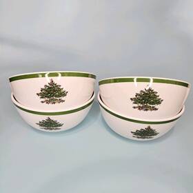 Spode 779231393930 4 Christmas Tree Melamine Plastic Bowls Very Nice Preowned Condition