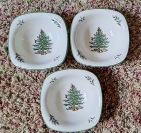 S3324-a7 Spode Christmas Tree Square 5 Inch Candy Bowls. Early A7 Variation
