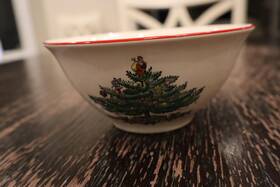 S3324-z Spode Christmas Tree Rice Bowl Red Rim Made In England Holly