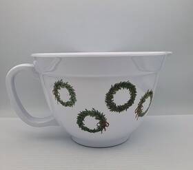 Stonewall Kitchen 711381330777 2 Quart Wreath Melamine Batter Mixing Bowl Pour Spout