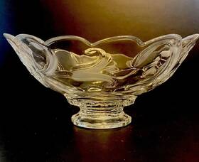 62764 Studio Silversmiths Silversmith Crystal Liliana Collection Large Serving Bowl Frosted Lily