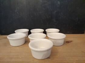 Syscoware 5336961 7 Ceramic White Ramekins Vintage Euc