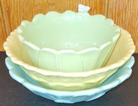 Tag 025466055388 Ltd Bowls Set Lot Green Yellow Blue Flower Petal Design Scalloped Edges Rare