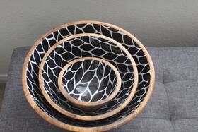 H447214 Temptations Temp-tations Set Of 3 Mango Wood Bowls - Black Leaf Design