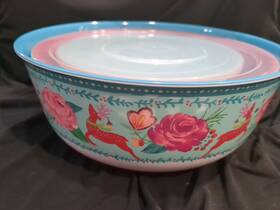 Pw44100129842ff The Pioneer Woman Festive Forest Melamine Serving Bowl Set With Lids 5 Pcs