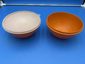 Tupperware 23f-3 Vintage Orange Mixing Bowl With Lid Made In Usa Classic Storage