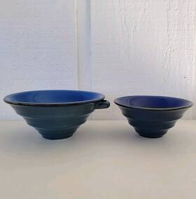 Wso174 Williams-sonoma Blue Bowls Set Of 2 Ribbed Tiered Nesting Pasta Soup Rice Handle