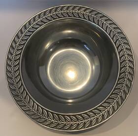 377015 Wilton Armetale Laurelberry Med. Round Serving/salad Bowl 12.5 Inch #377015/usa