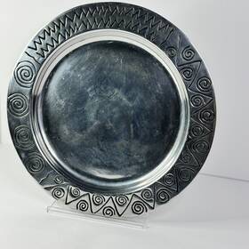 4335 Wilton Armetale Pewter Reggae Round Plates / Platter Serving 12 Inch