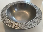 The Wilton Co. Rep Laurelberry Serving Bowl. Fixed Price $39.99.