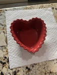 Chantal Red Heart Dish 2 Cup Baking 93-HBR11 Scalloped Edge Valentine Love. Fixed Price $16.11.