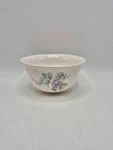 Pfaltzgraff Grapevine 6 Inch X 3 Cereal Bowl Near Mint Condition. Fixed Price $14.00.