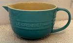 Creuset Stoneware Traditional Batter Bowl 2 Quart Handled Carribean Blue Nwt. Fixed Price $45.99.
