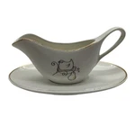 Maxwell Williams Gravy Boat And Underplate, The 12 Days Of Christmas Serveware. Fixed Price $29.00.