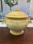 Temp-tations By Tara Old World Soup Tureen Bean Pot 3 Qt Ladle Temptations. Fixed Price $25.20.