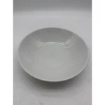 Large Serving Bowl Crown Rego By Oneida White Fine Porcelain Salad Pasta Dish. Fixed Price $29.99.