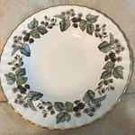 Royal Worcester Lavinia Z 2821 Soup Bowl Very Good Gold Fluted Rim 8" X 1-1/2. Fixed Price $27.50.