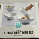 Martha Stewart 4 Pc Assorted Leaf Shapes Ceramic Tidbit Set Dishwasher Safe. Fixed Price $18.99.