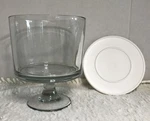 Pampered Chef Trifle Bowl W/pedestal & Lid In Box - Unused Retired # 2382. Fixed Price $52.00.