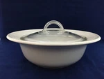 Corningware Casual Elegance Casserole Serving Bowl With Lid Round White 2.5 Qt. Fixed Price $22.95.