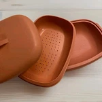 Tupperware Microgourmet Microwave Covered Dish 6 CUP/1.4L Orange Plastic. Fixed Price $48.00.