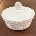 Wedgwood Nantucket White Bone China Lidded Sugar Bowl Basketweave Pattern. Fixed Price $75.00.