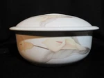 Mikasa New Spirit CL908 Covered Vegetable Bowl Made In Japan Jack Lenor Larsen. Fixed Price $105.14.