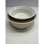 Corningware French White Stoneware Bakeware Set 24OZ 16OZ With Lids 4PC. Fixed Price $35.00.