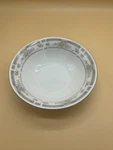 Farberware Southampton 223K-9 Serving Bowl-euc. Fixed Price $8.99.