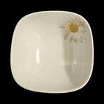 Home Target Melamine Square Bowls Daisy Flower Mid Century Style Set Of 4. Fixed Price $18.00.