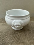 Sur La Table Everyday White Lion Head Pedestal Soup Bowl French Onion. Fixed Price $12.00.
