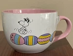2022 Peanuts Worldwide Large Snoopy Over Eggs Soup Bowl/mug. Fixed Price $22.00.